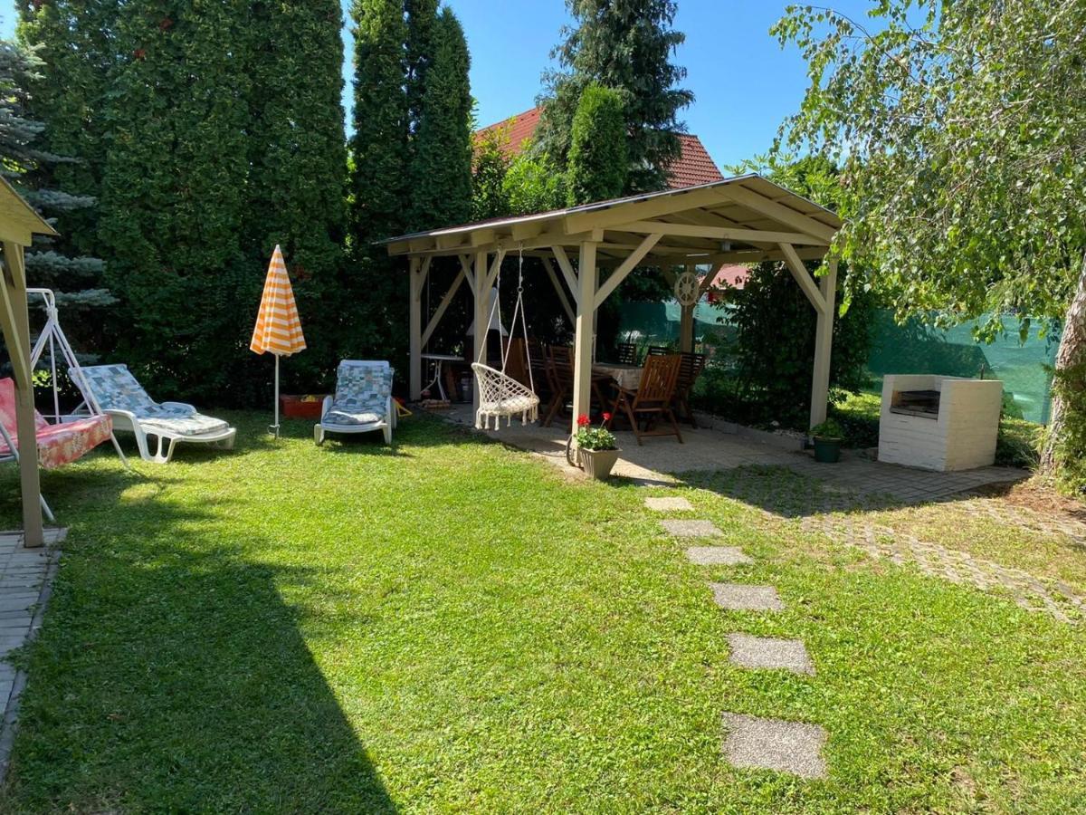 Sommer Ferienhaus 발라톤사르소 외부 사진